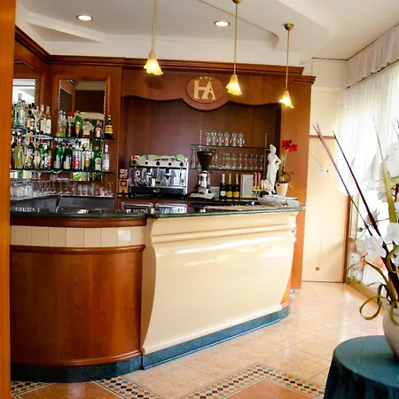 Apollo Hotel