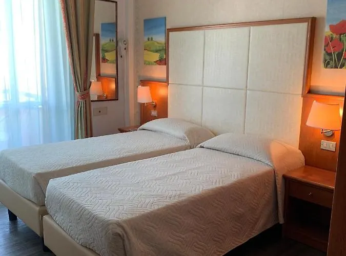 Apollo Hotel
