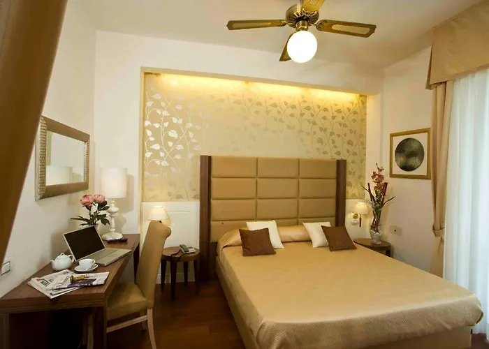 Apollo Hotel
