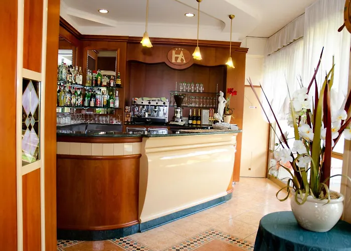 Apollo Hotel